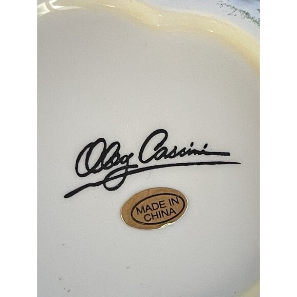 VTG Oleg Cassini White Porcelain Lace Trinket Box W Lid 4.25” Jewelry Potpourri - Picture 9 of 9